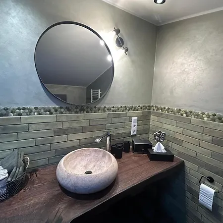 Werkstatt Zh10 Apartmán *